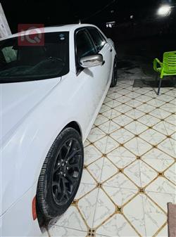 کرایسلەر 300